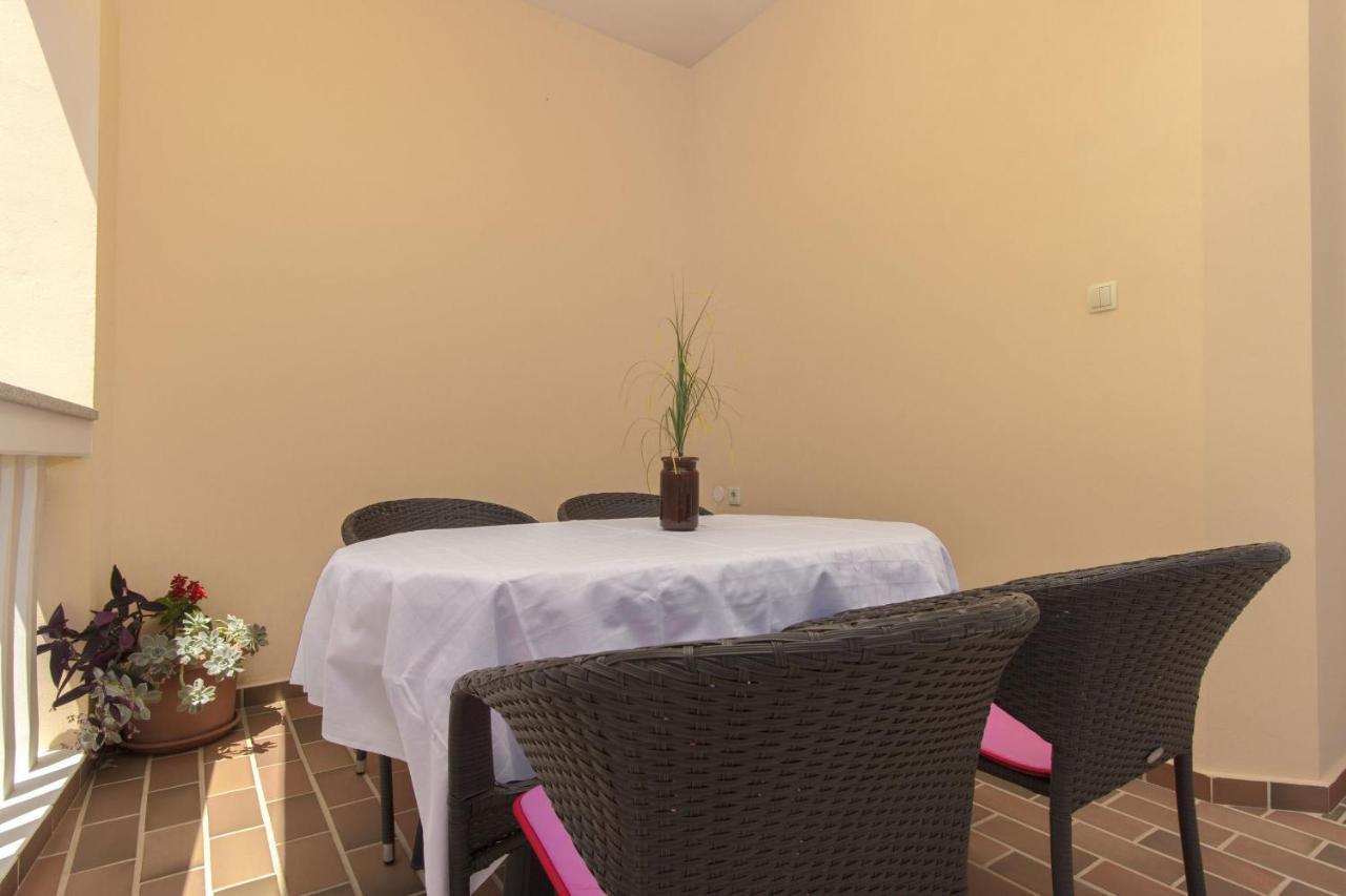 Apartments Konta City Center Vodice Exterior foto